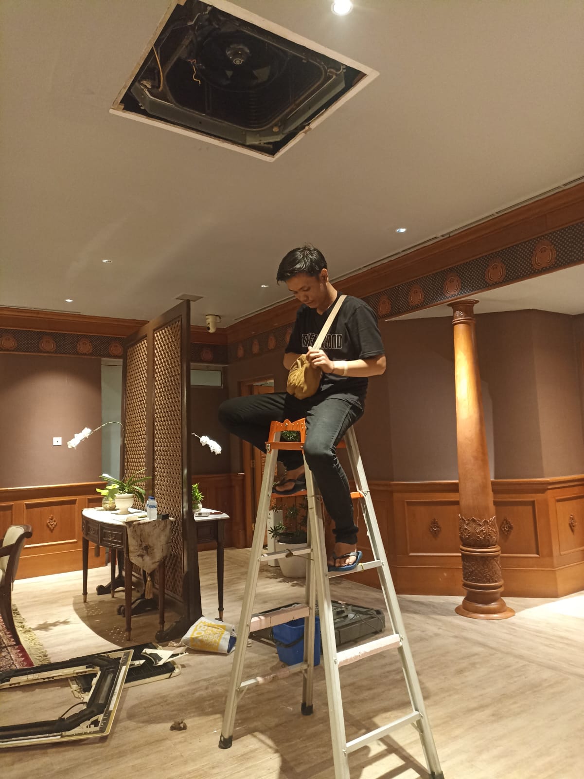 Service AC 4